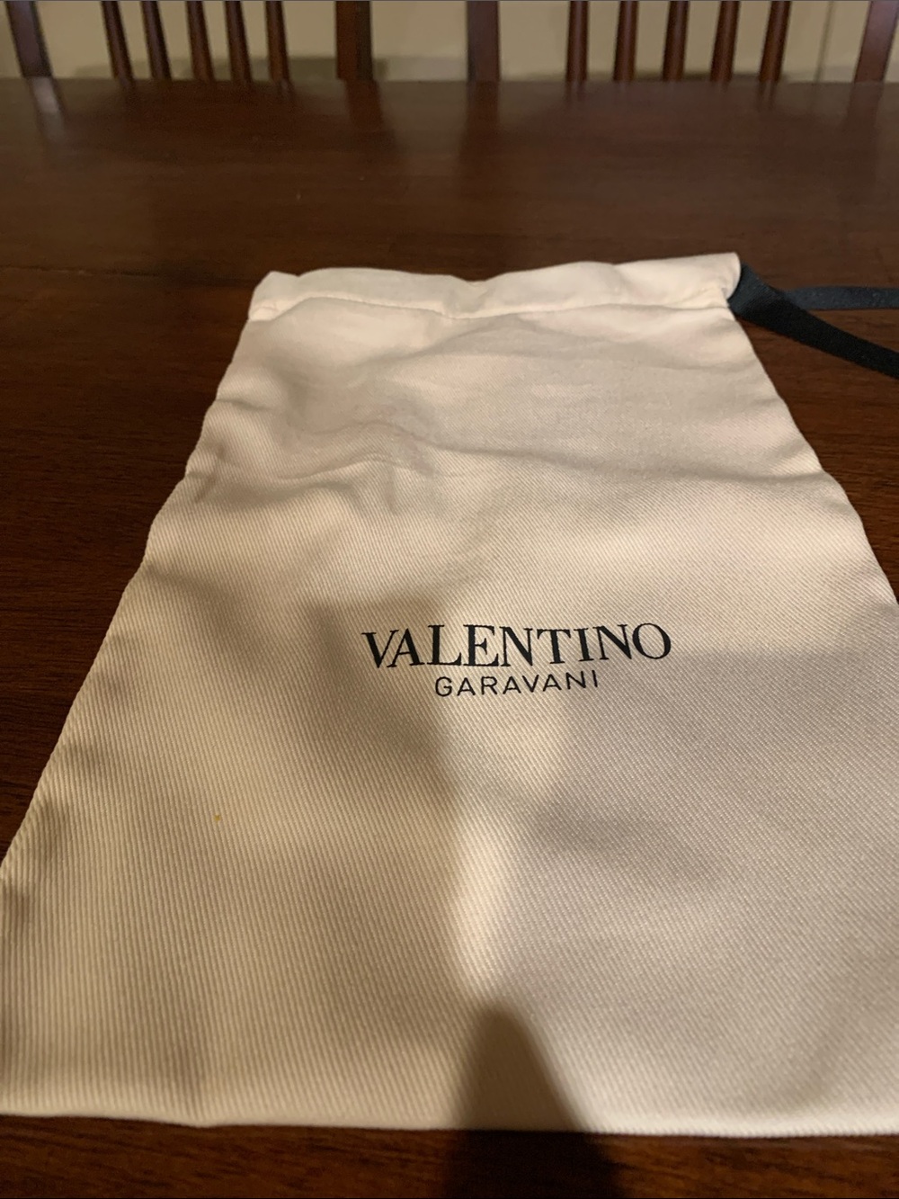Authentic high quality Valentino Garavani dust bag, brand new with strings, must
